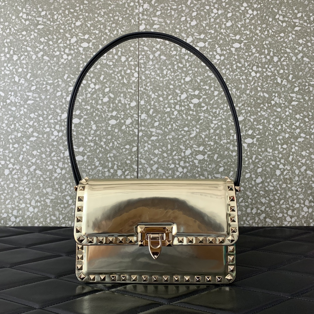 Valentino Garavani Rockstud Big Shoulder Bag in Gold Smooth Leather